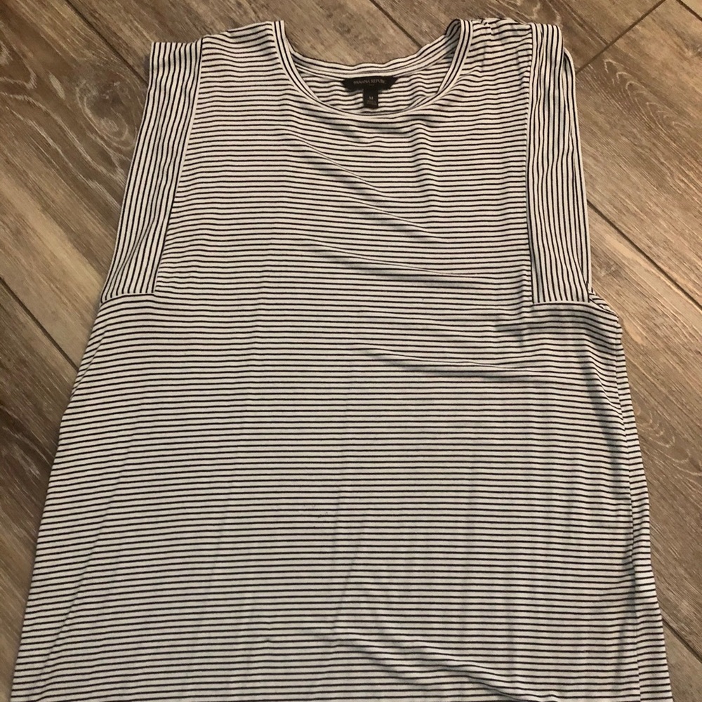 Boat Neck Square Tank